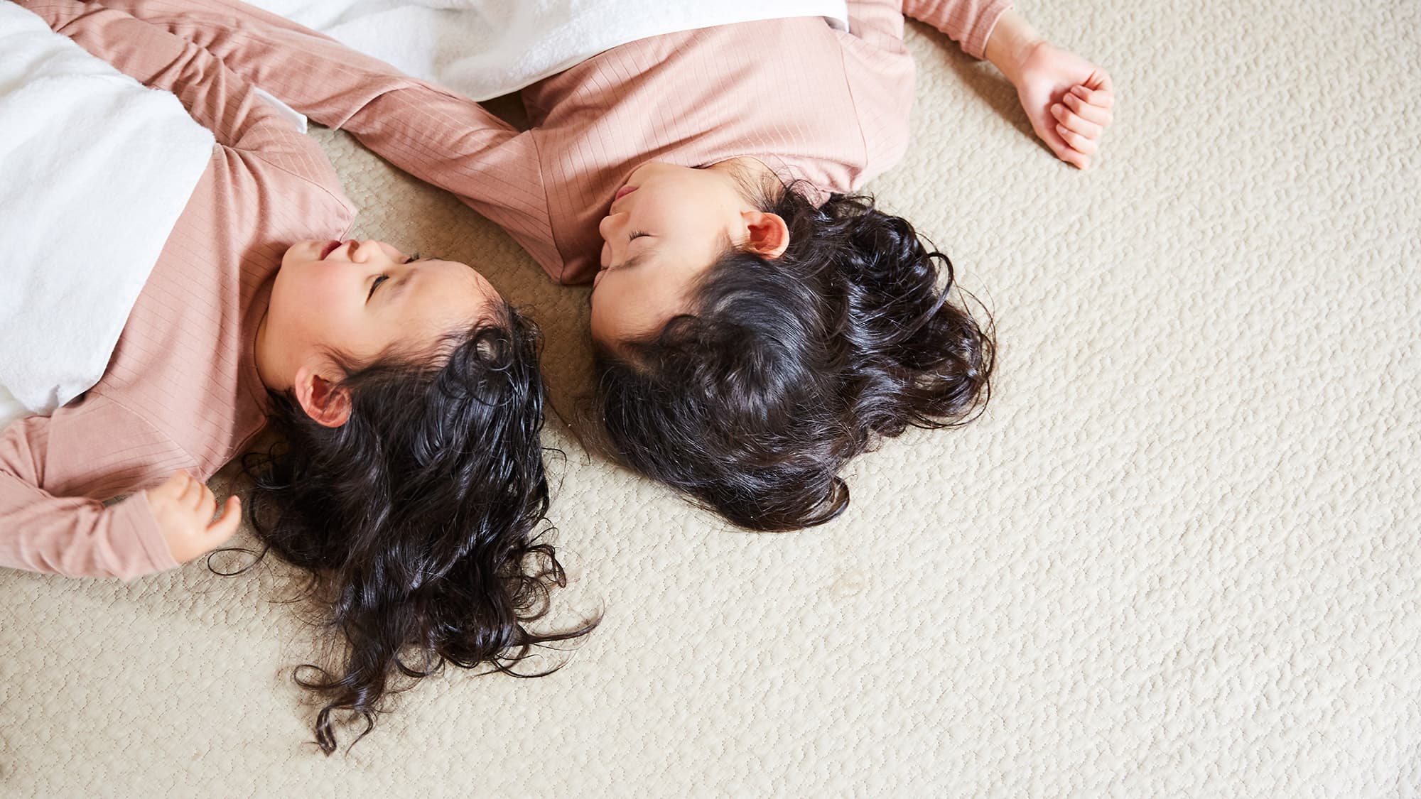 今治タオルsara-laのタオルを使用する姉妹